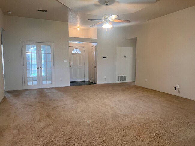 Foto del edificio - 2306 Basalt Dr. - Call LONGHORN PROPERTIES...