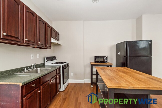 Photo - 2010 E Baltimore St Apartment