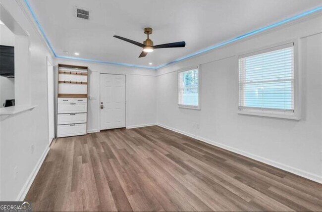 Foto del edificio - 2851 Forrest Hills Dr SW