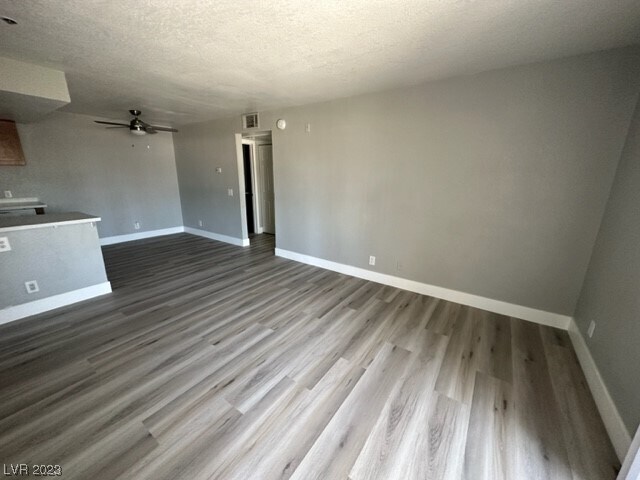 Foto del edificio - 4200 S Valley View Blvd