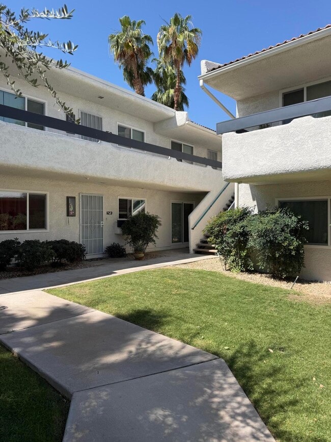 Building Photo - 1950 S Palm Canyon Dr