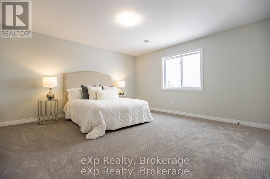 Building Photo - 2236 Line 34