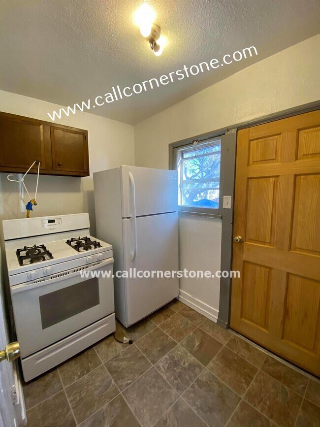 Building Photo - 326 East Saint Vrain Street - 1