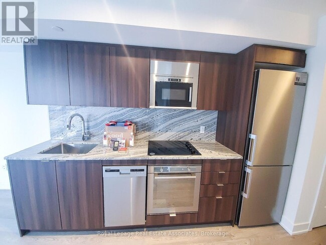 Building Photo - 5 Mabelle Ave