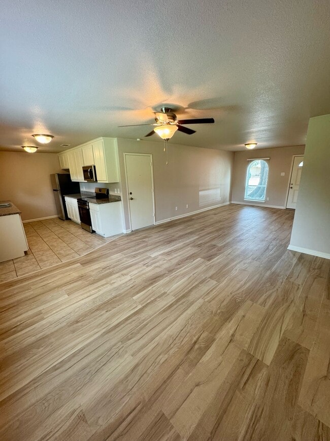 Foto del edificio - 2801 W Springdale Cir