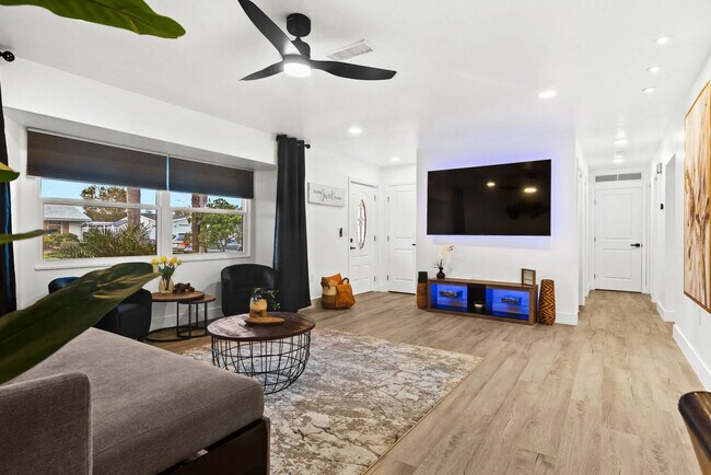 Foto del edificio - 1311 Cypress Ave