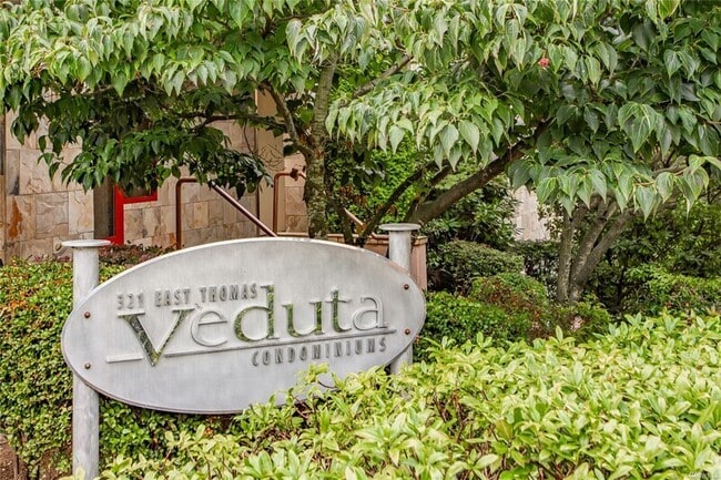 Photo - 321 E Thomas St Apartment