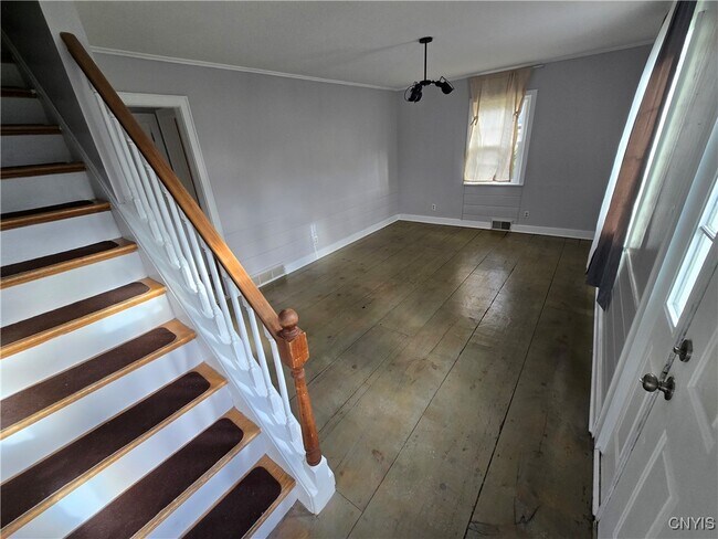 Foto del edificio - 205 Elmbrook Dr