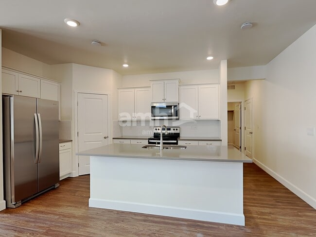 Building Photo - 5081 W White Ash Ct