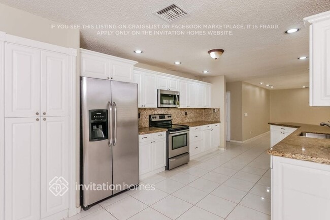 Foto del edificio - 9080 NW 13th St