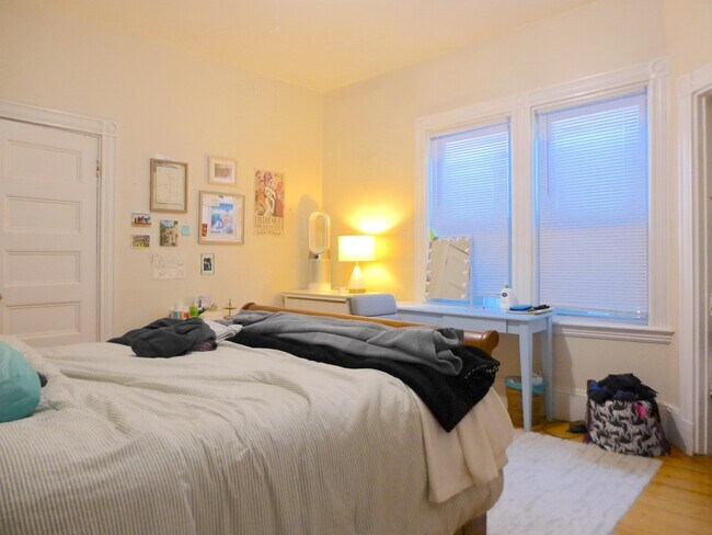 Foto del edificio - 71 Hillside St