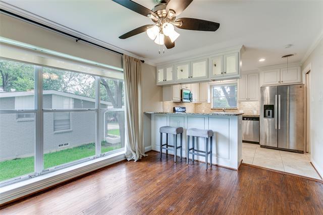 Foto del edificio - 2130 Forest Oaks Dr