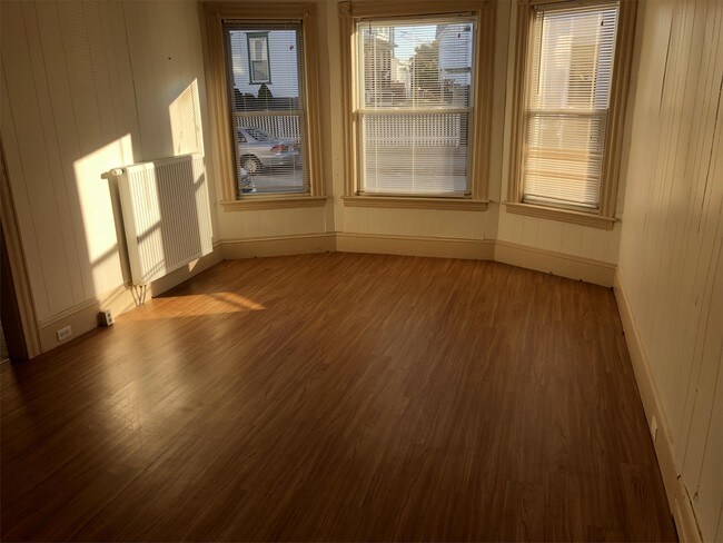 Building Photo - 362 Merrimack St