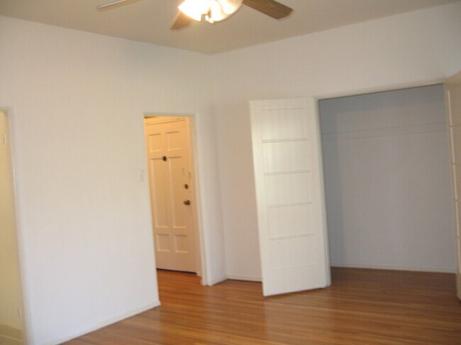 Foto del edificio - 4262 W 1st St, Los Angeles, CA, 90004