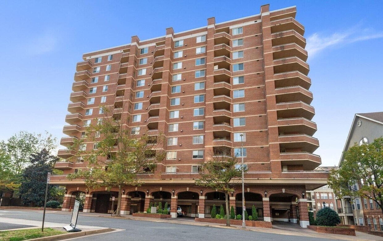1276 N Wayne St Unit 1118, Arlington, VA 22201 Condo for Rent in
