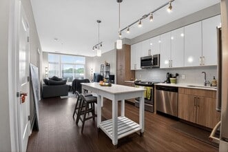 Building Photo - 145 Riverhaven Dr