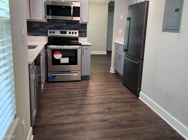 Foto del edificio - 2 br, 2 bath Condo - 2568 Woodgate Bouleva...