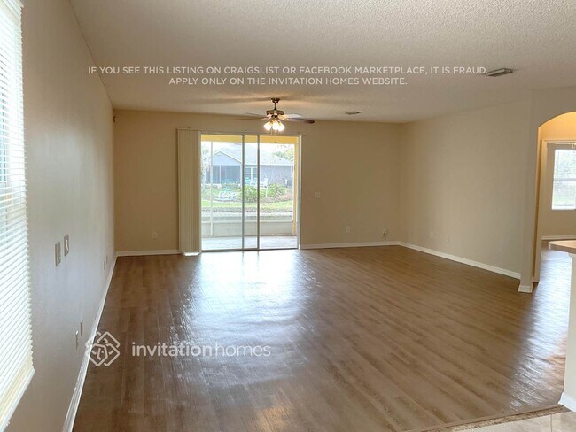 Foto del edificio - 3486 Mt Carmel Ln