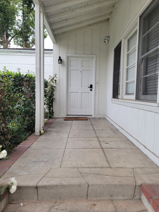 Foto del edificio - 2321 Veteran Ave