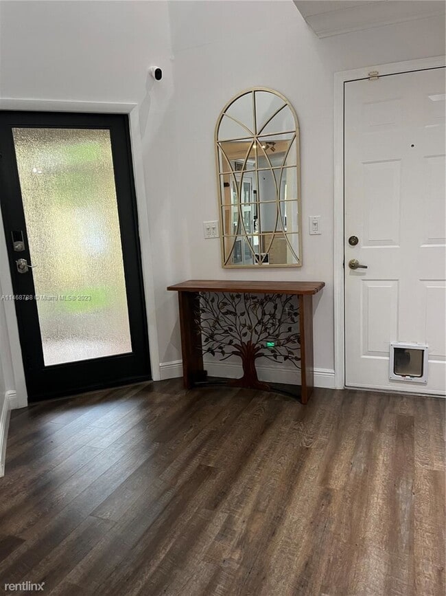Building Photo - 3 br, 2.5 bath House - 9875 Fairway Cove L...