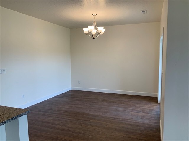 Foto del edificio - 3626 S Natural Wy