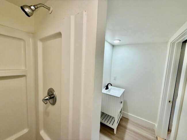 Foto del edificio - 473 Maple St