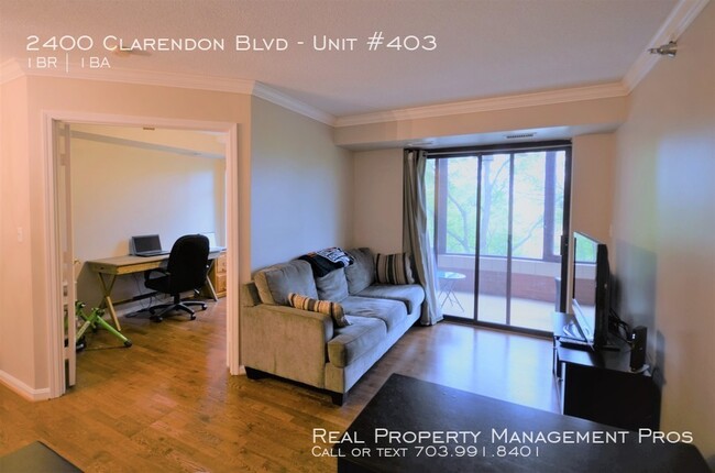 Foto del edificio - Clarendon Condo with Den! Great Location!