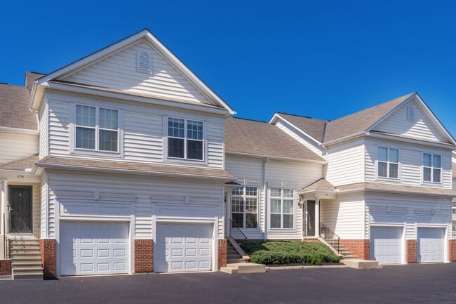 Building Photo - 6342 Downwing Ln