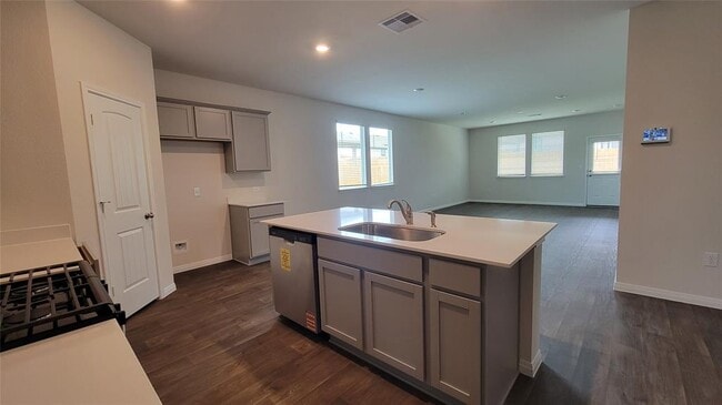 Building Photo - 125 Palo Pinto Dr