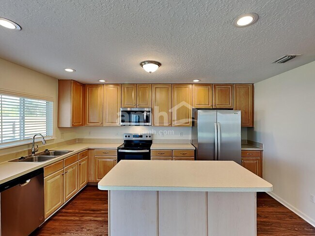 Foto del edificio - 1275 Sunray Ct