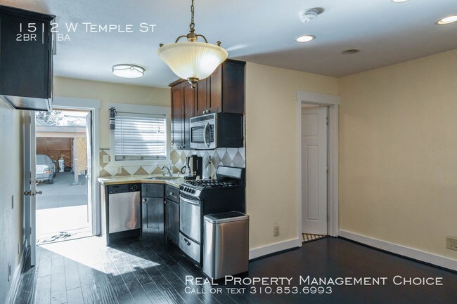 Building Photo - Small 2bd/1ba in a nice one story house