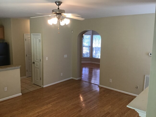 Building Photo - 3309 Glamorgan Ct