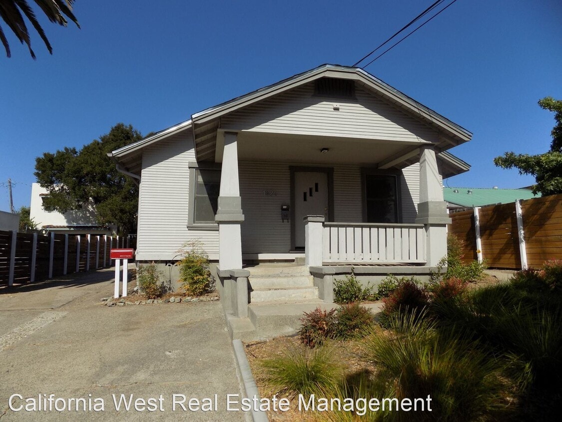 Primary Photo - 3 br, 1 bath House - 1824 Nipomo Street