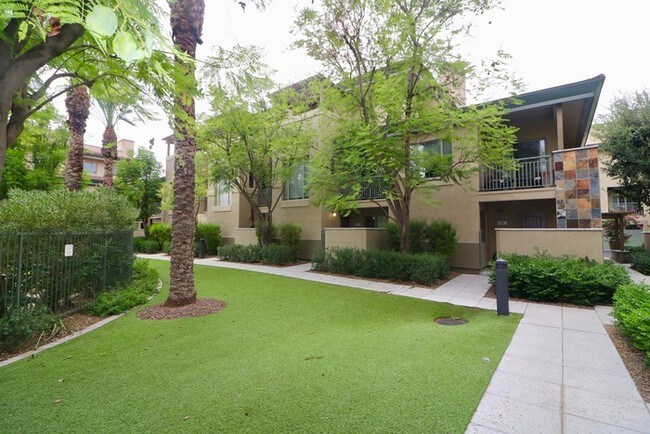 Building Photo - 815 e rose lane # 130, phoenix az