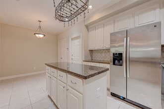 Building Photo - 13607 Brookbluff Ln