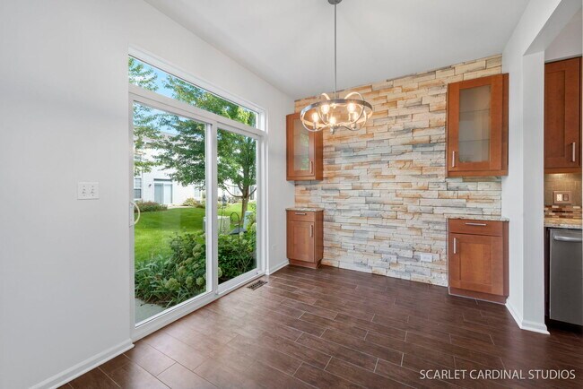 Foto del edificio - 2843 Gypsum Cir