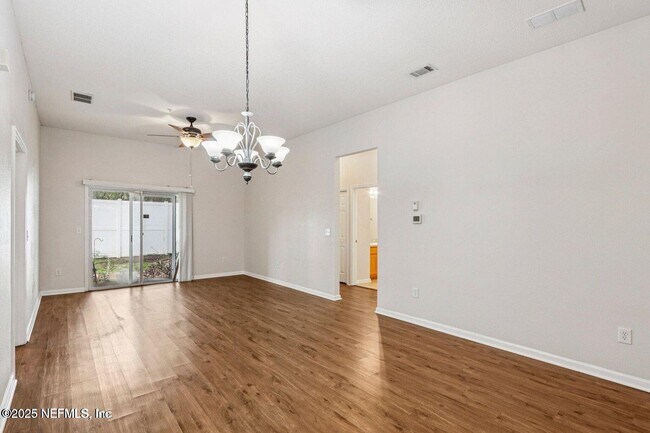 Foto del edificio - 13816 Herons Landing Way