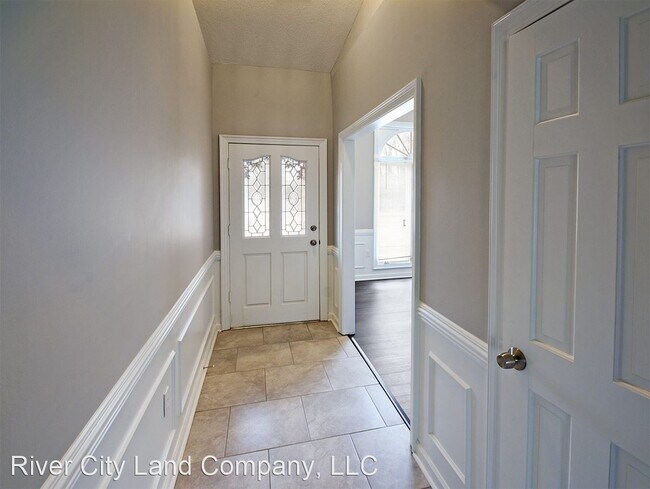 Building Photo - 5 br, 3 bath House - 2488 Bartlett Blvd