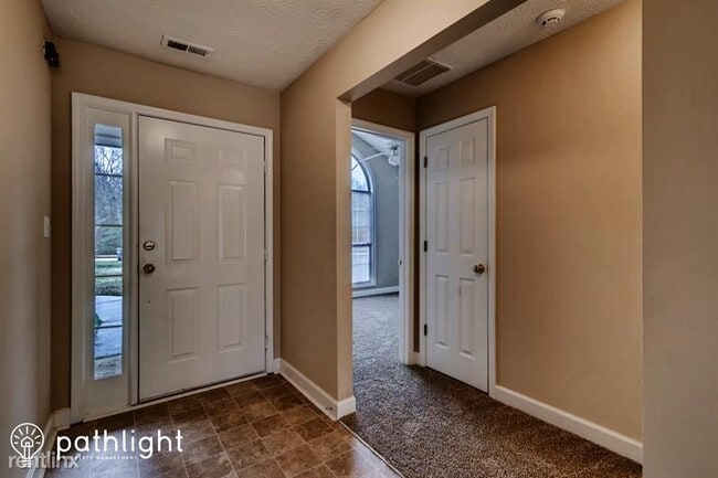 Building Photo - 3 br, 2 bath House - 123 Laura Ashlyn Ct