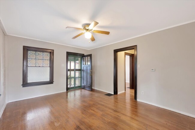 Building Photo - 7 Villard Ct