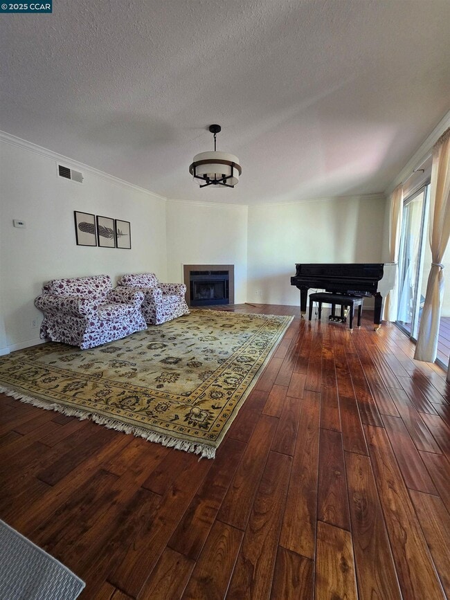 Building Photo - 2121 Vale Rd