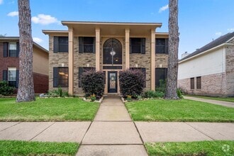 Building Photo - 16122 Cairngorm Ave