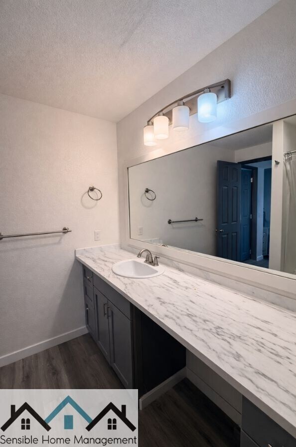 Foto del edificio - 1018 76 St Ct E