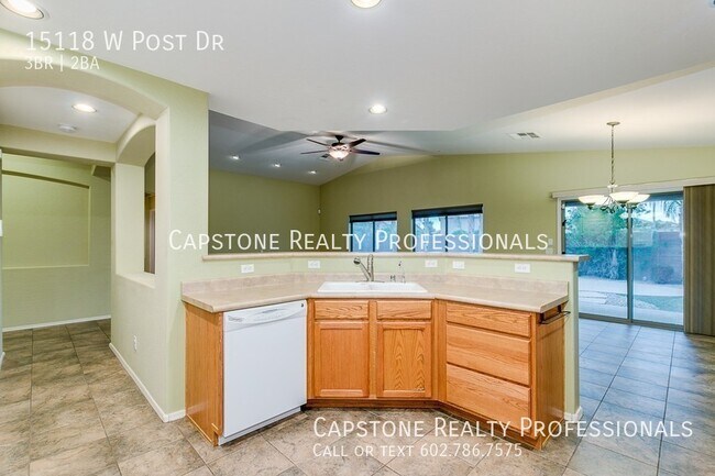 Building Photo - BEAUTIFUL HOME WITH PRIVATE BACKYARD POOL ...