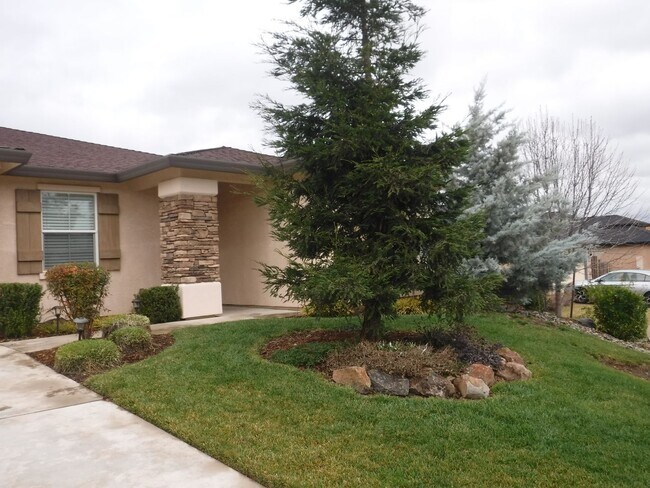 Foto del edificio - Lovely 4 Bedroom Home!