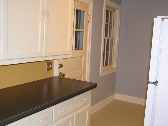 Foto del edificio - 1512 Montgomery Ave