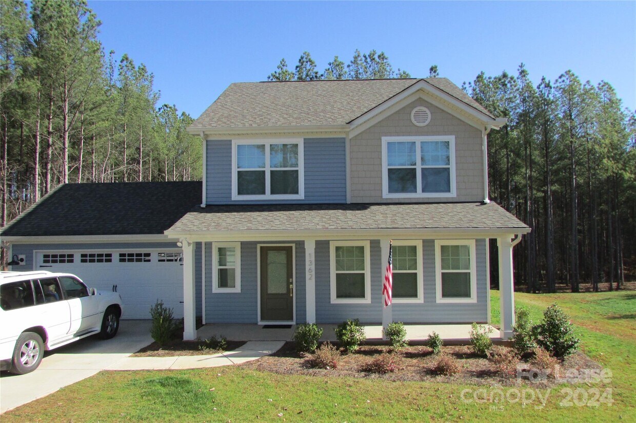 Foto principal - 1362 High Shoals Rd