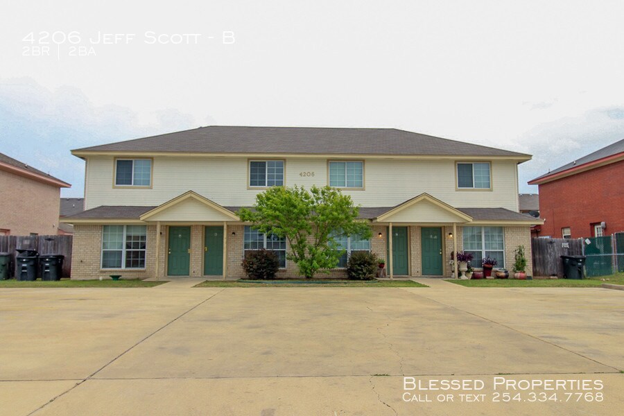 Primary Photo - 4206 Jeff Scott Dr