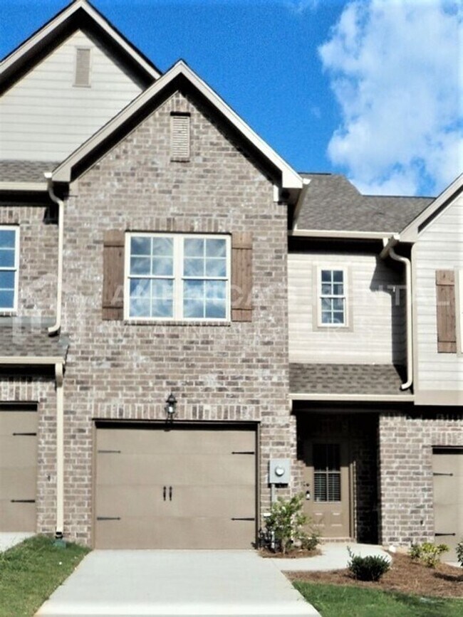 Building Photo - DEPOSIT PENDING!!!    Townhome for Rent in...