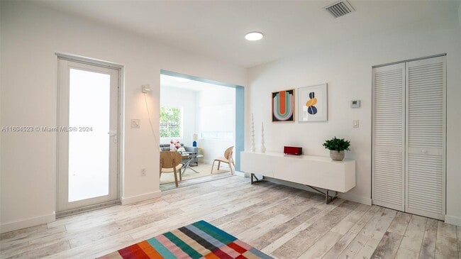 Building Photo - 253 NE 59th Terrace